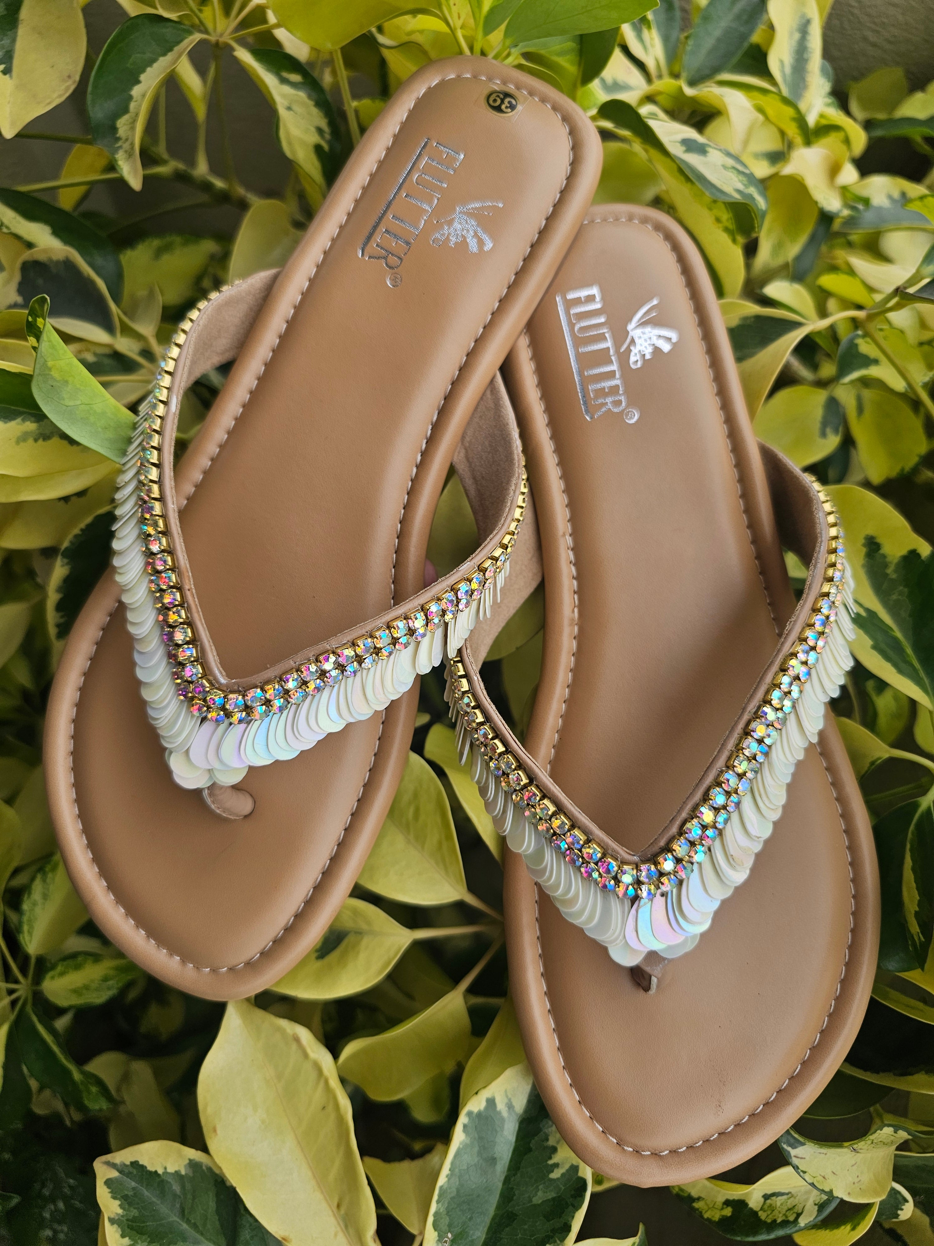 Iridescent Dewdrop V Flats