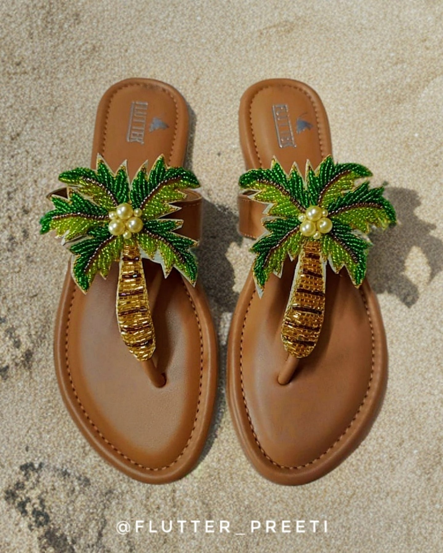 Island Palm Summer Flats