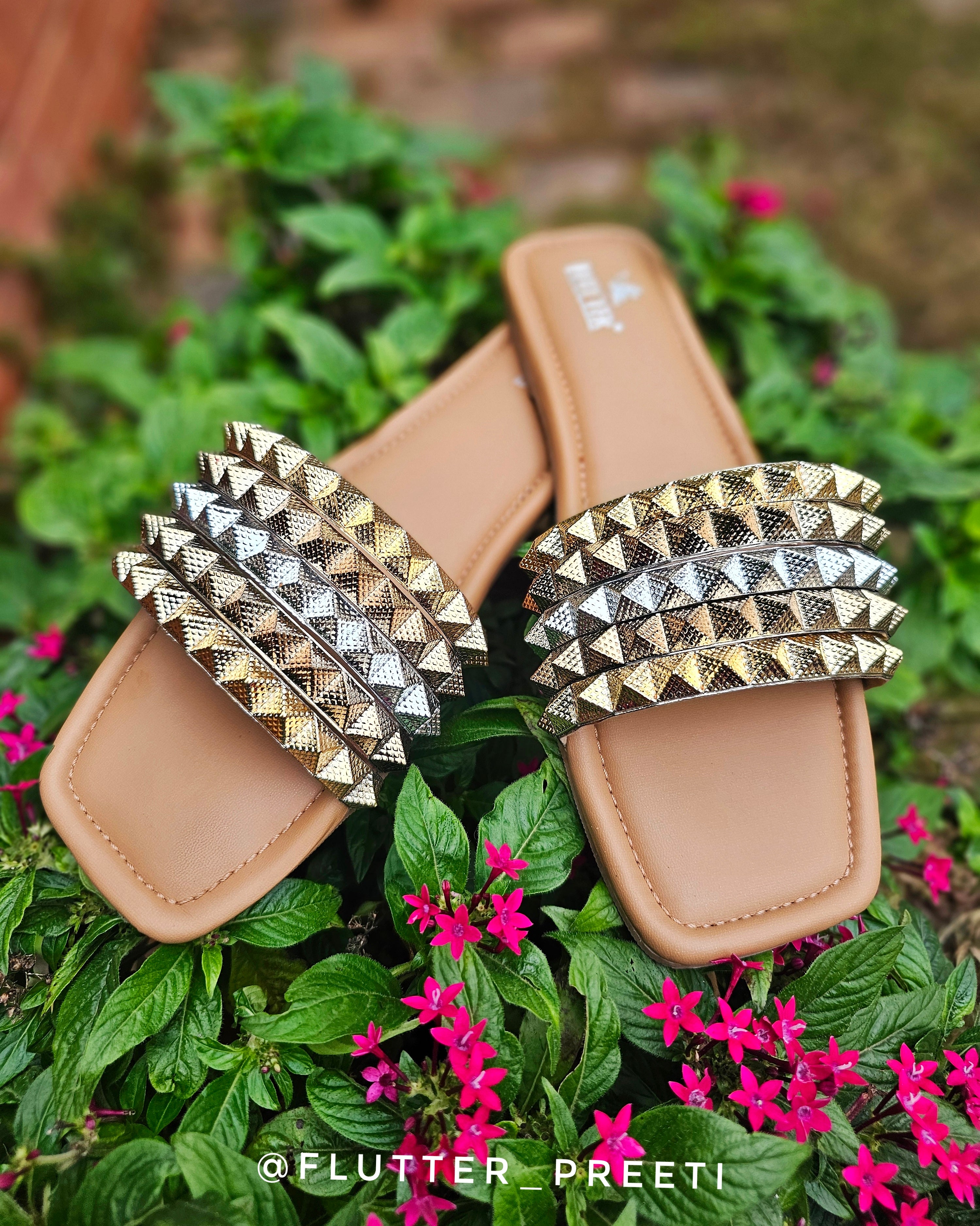 Mixed Metalic Rockstud Flats