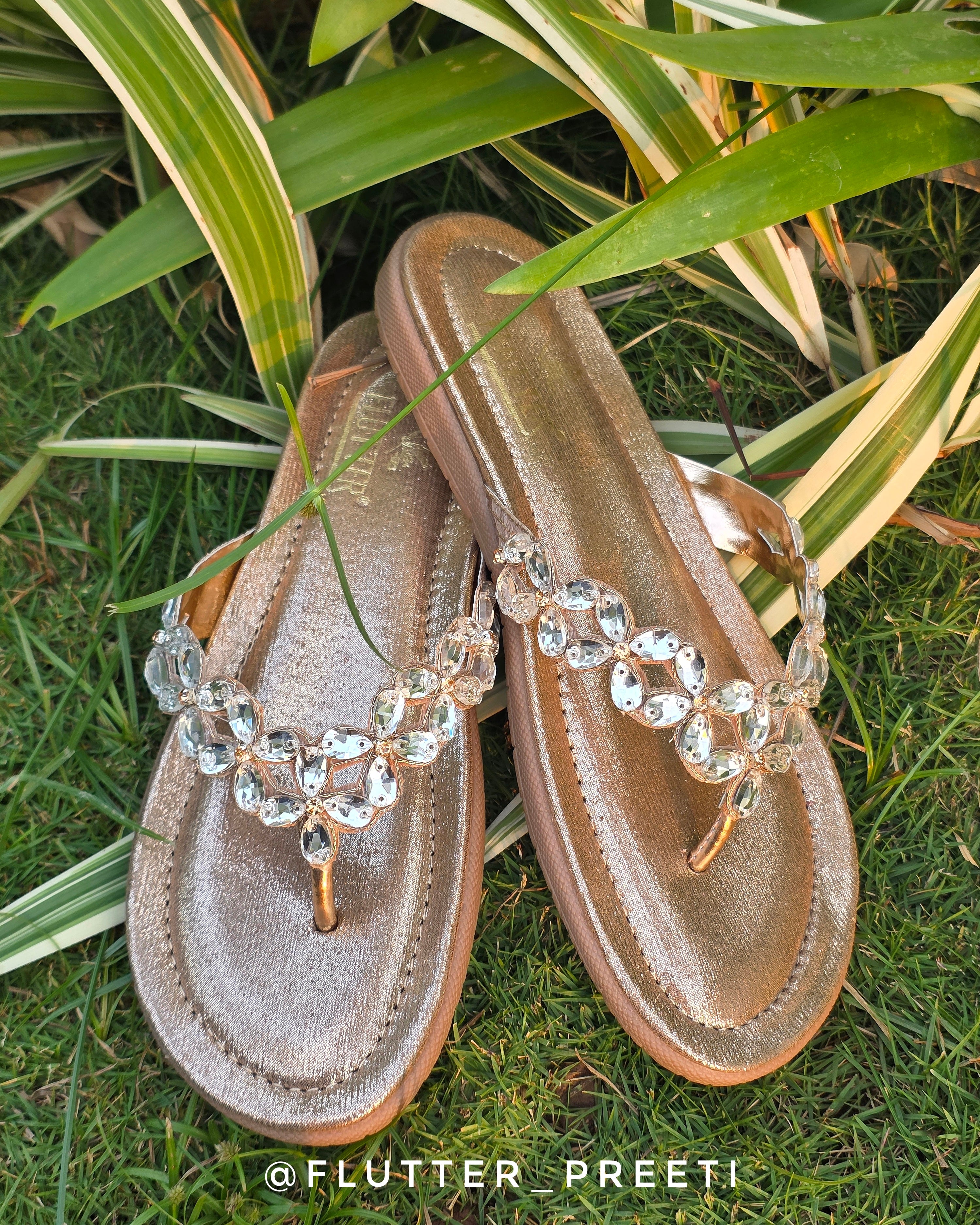 Crimson cloud flatforms