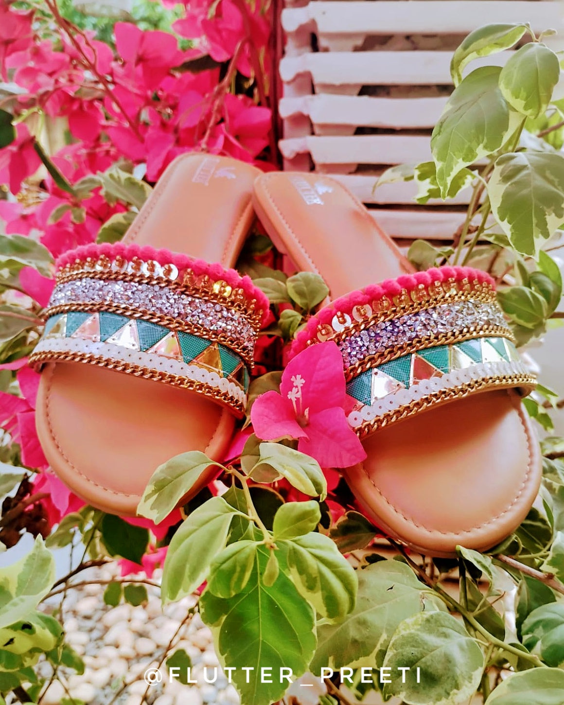 Red Trim Triangle Flats